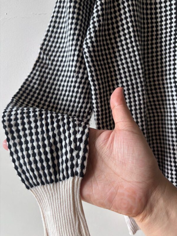 Black And White Checkered Knit Pullover Sweater - Image 3