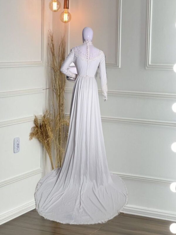 White elegant vail dress - Image 3